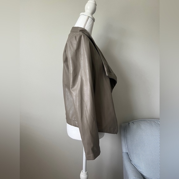 Saks Fifth Avenue Faux Leather Open Front Jacket Size Small Taupe Drape Style - Picture 8 of 15